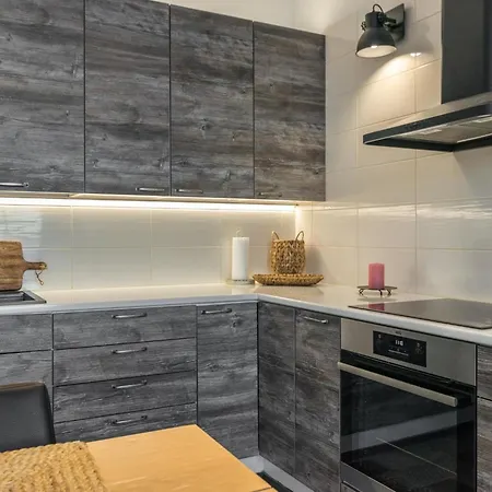 Karhentimantti By Interhome