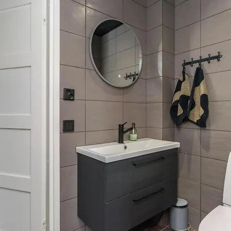 Karhentimantti By Interhome